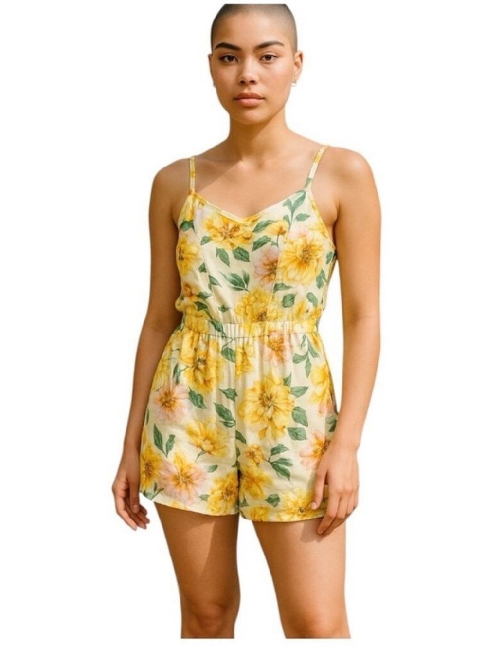 Old Navy Floral Cami Romper Shorts Cream Sz M Sweetheart Neckline Side Pockets